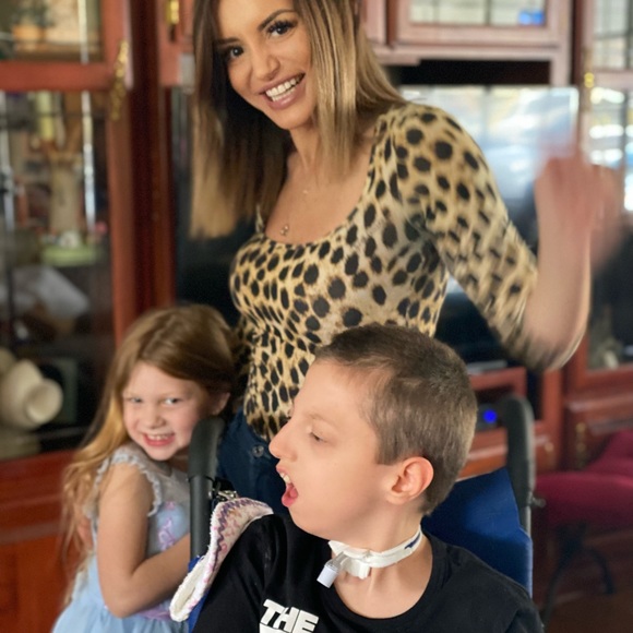 Meet The Posher! - Picture 2 of 4